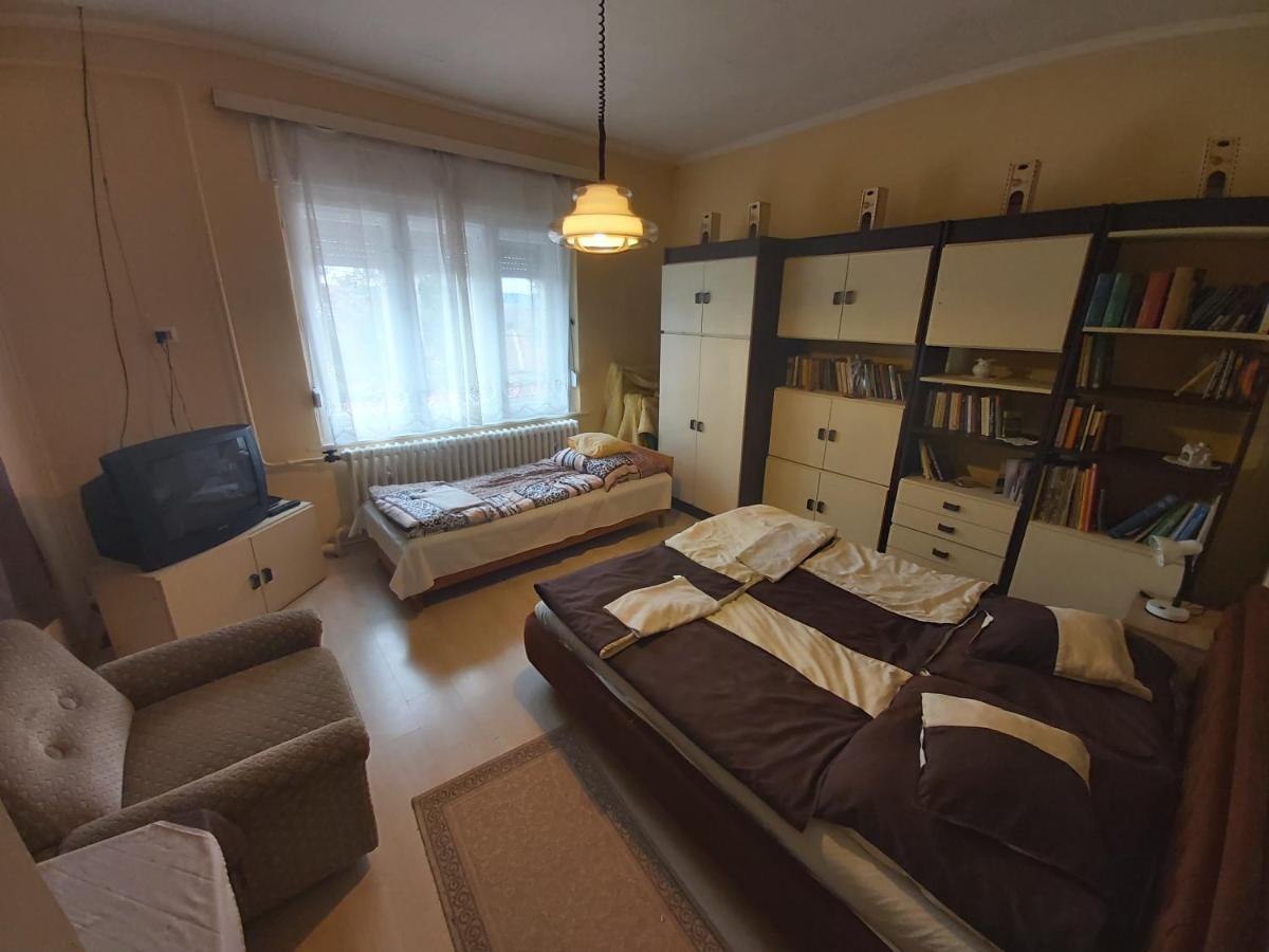 Var-Lak Vendeghaz Szendro Exteriér fotografie