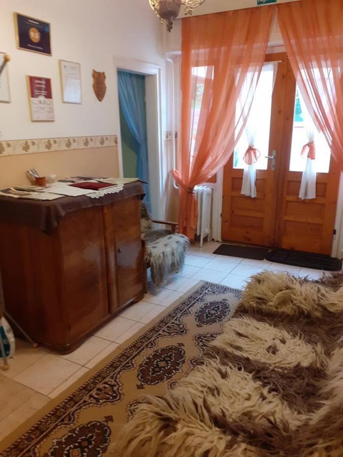 Var-Lak Vendeghaz Szendro Exteriér fotografie
